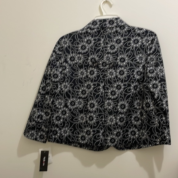 Style & Co. Black White floral print jacket (sz 10) - Picture 11 of 13
